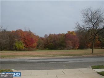 102 Freedom Road Sewell, NJ 08080 - Photo 2 of 12 Exterior