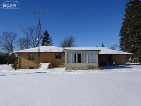 3398 North Washburn Road Lapeer, MI 48446 - Photo 2 of 36
