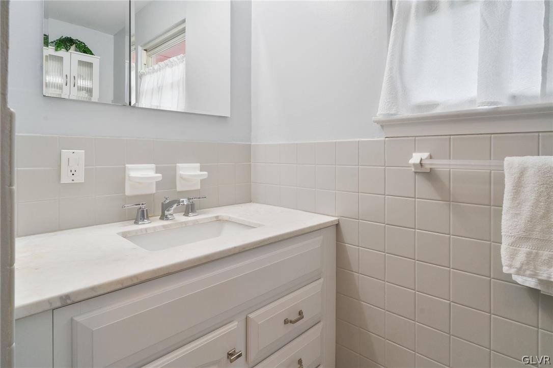 497 Bauer Road Bath, PA 18014 - Photo 16 of 27