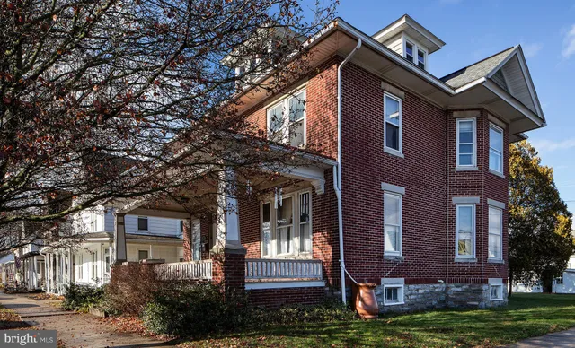 $1,400 | 433 East Main Street, Unit 2, Palmyra, PA 17078