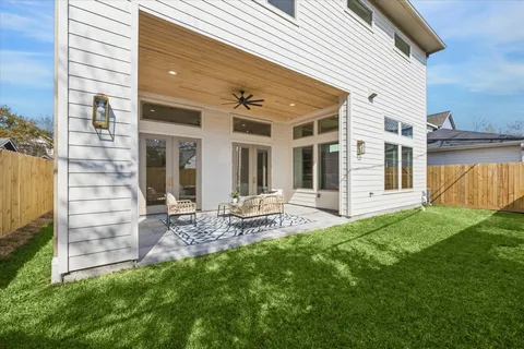 $1,669,900 | 710 East 18th Street, Houston, TX 77008