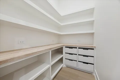 $1,669,900 | 710 East 18th Street, Houston, TX 77008