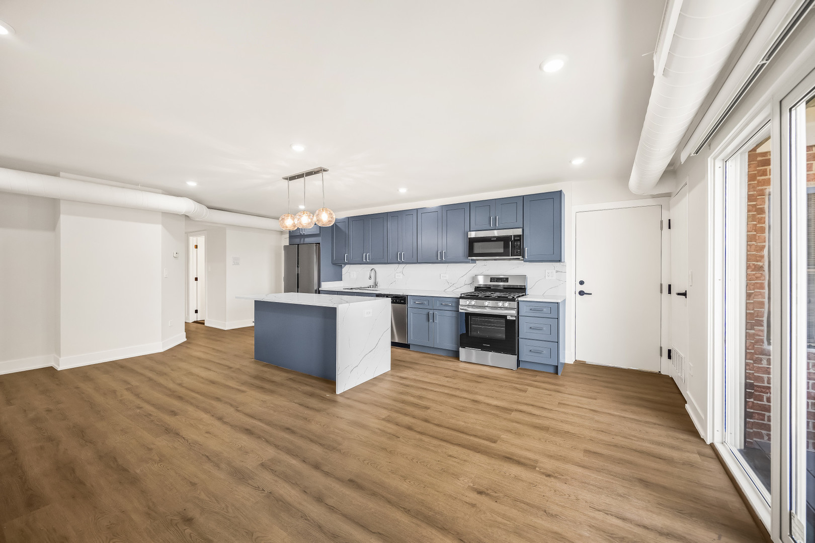 10217 Dearlove Road, Unit 301 Glenview, IL 60025 - Photo 5 of 16