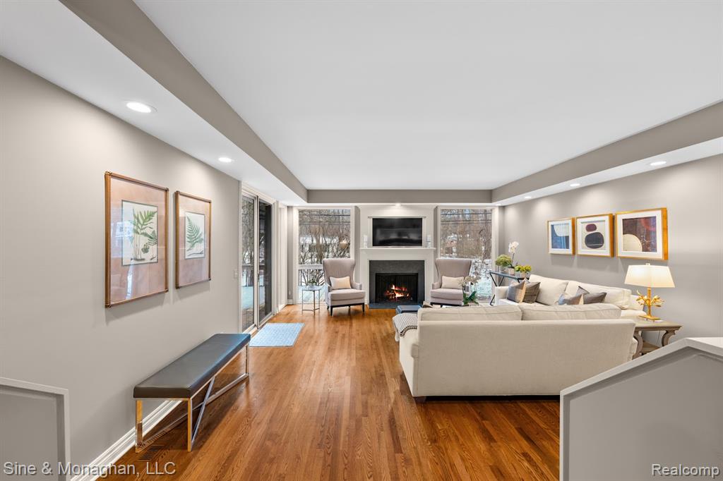 210 Mead Road Rochester Hills, MI 48306 - Photo 12 of 56