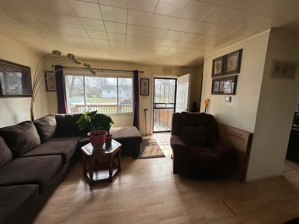 $100,000 | 2928 Marshalltown Drive, Gary, IN 46407