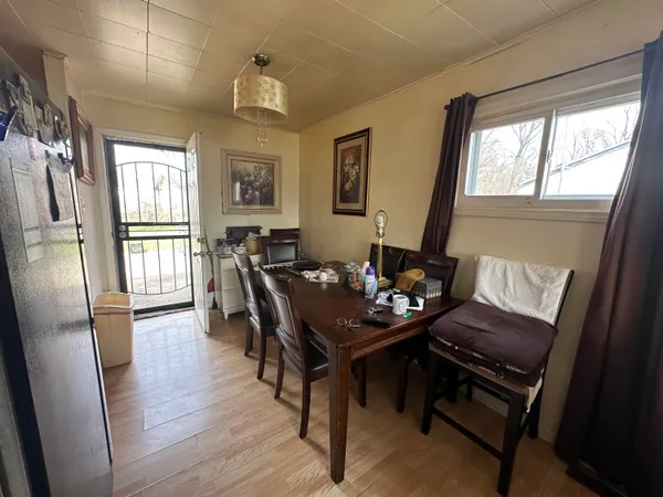 $100,000 | 2928 Marshalltown Drive, Gary, IN 46407