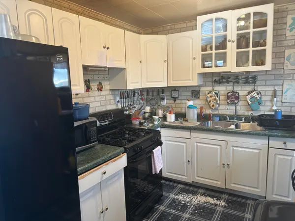 $100,000 | 2928 Marshalltown Drive, Gary, IN 46407