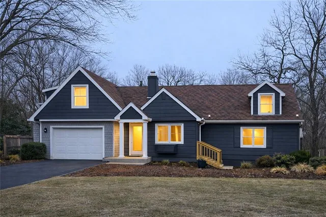 $253,700 | 12007 Alberta Avenue, Sugar Creek, MO 64054