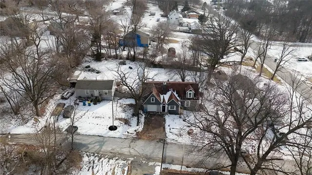 $253,700 | 12007 Alberta Avenue, Sugar Creek, MO 64054