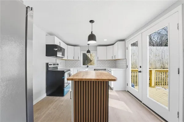 $239,900 | 12007 Alberta Avenue, Sugar Creek, MO 64054