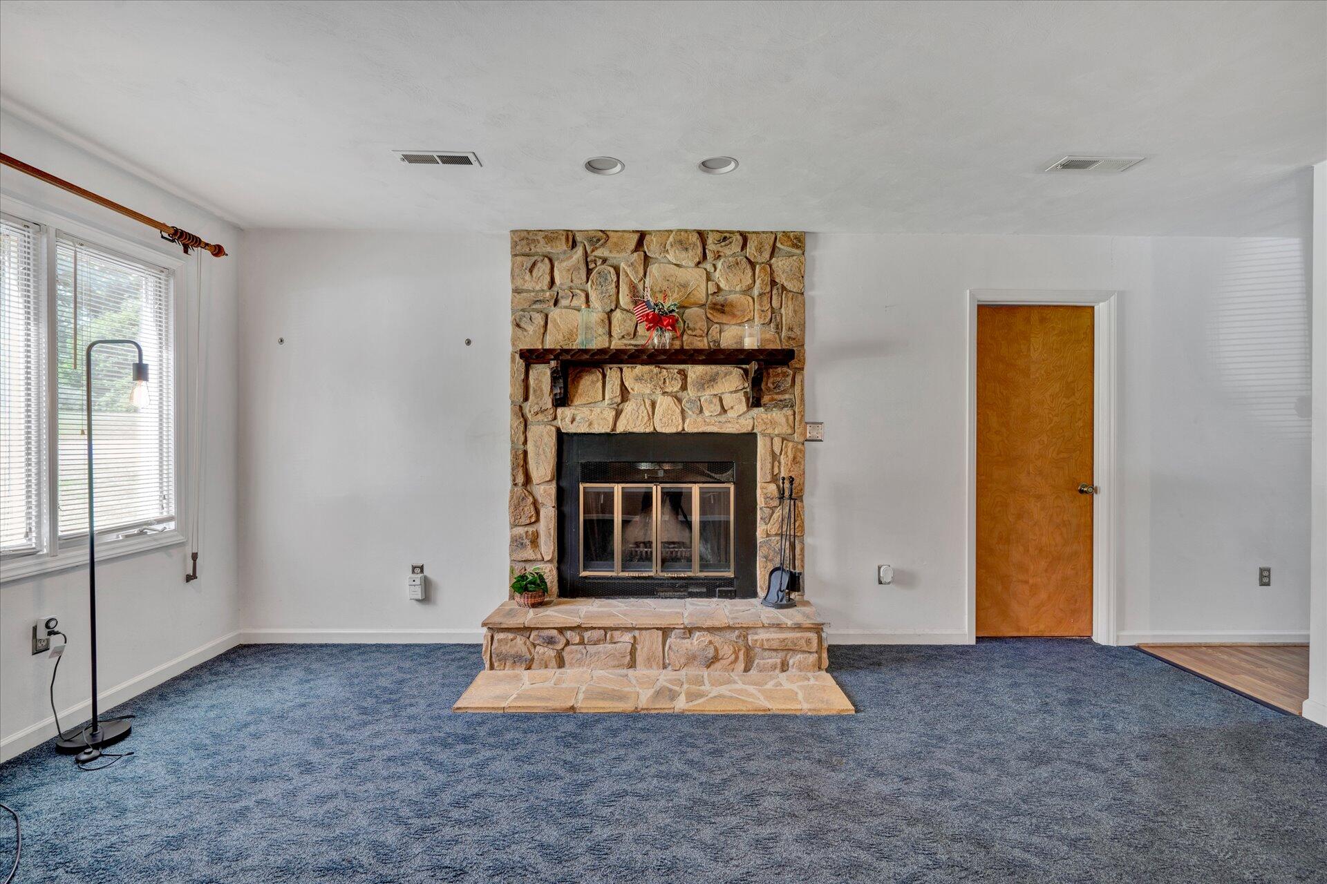2532 Keagy Road Salem, VA 24153 - Photo 8 of 35 photo8
