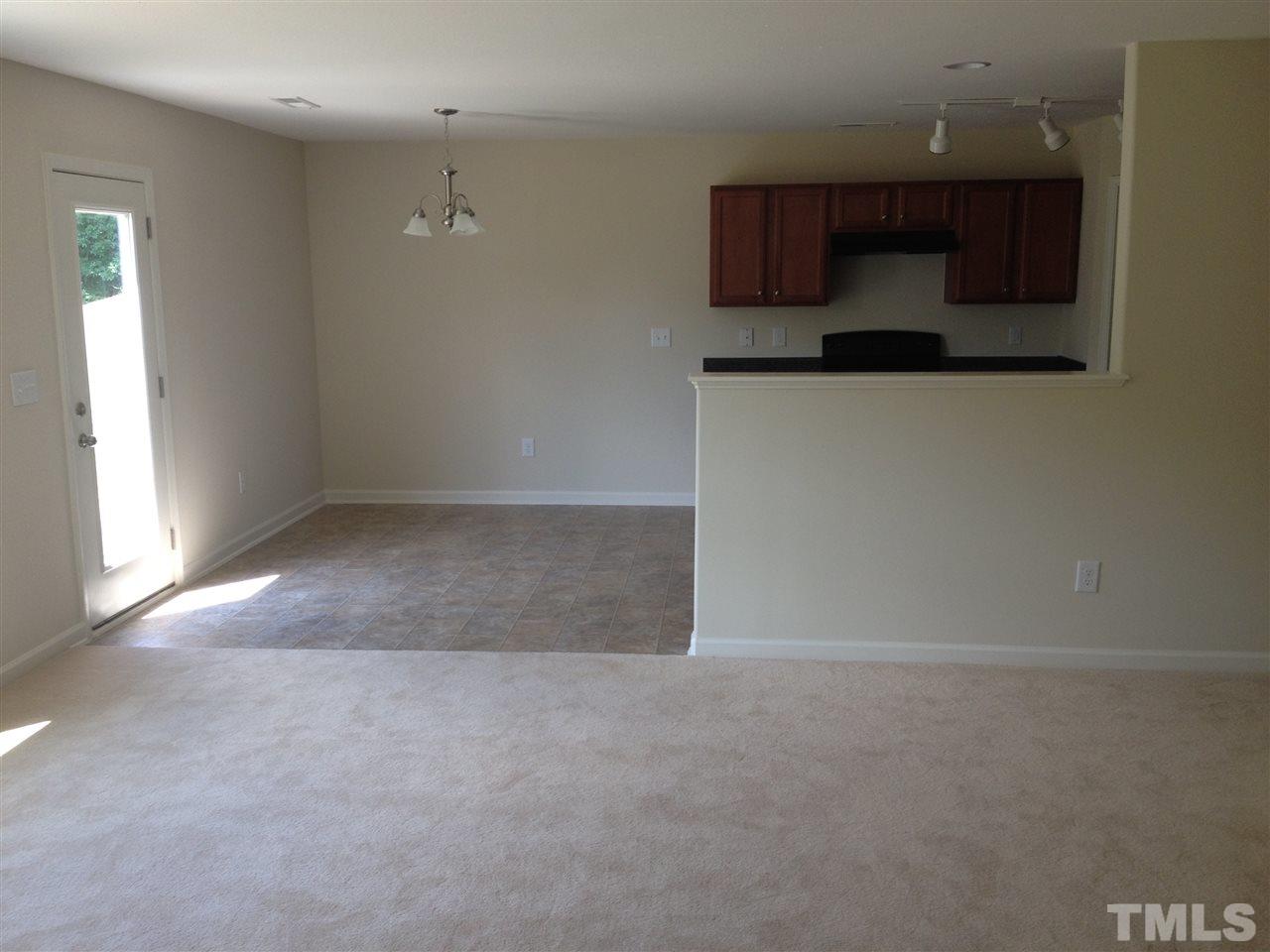 175 West Waycliff Road Henderson, NC 27537 - Photo 3 of 10 Gallery Image 3