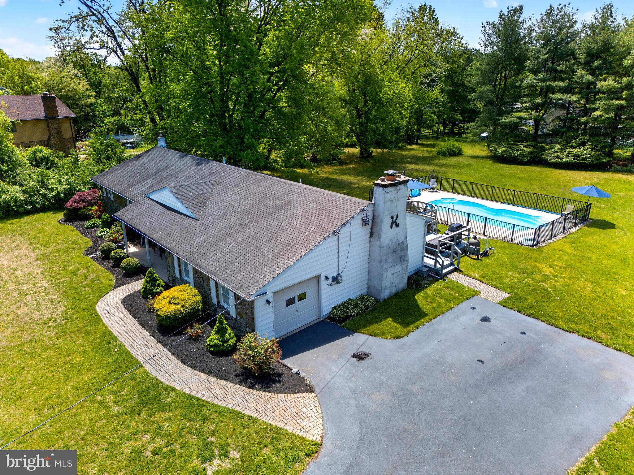 1121 Chelsea Road Aston, PA 19014 - Photo 3 of 18