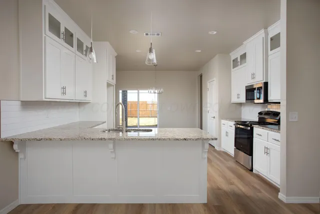 $299,452 | 22111 Howard Draw Road, Canyon, TX 79015