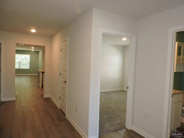 $2,100 | 5427 Peach Drive, Pace, FL 32571