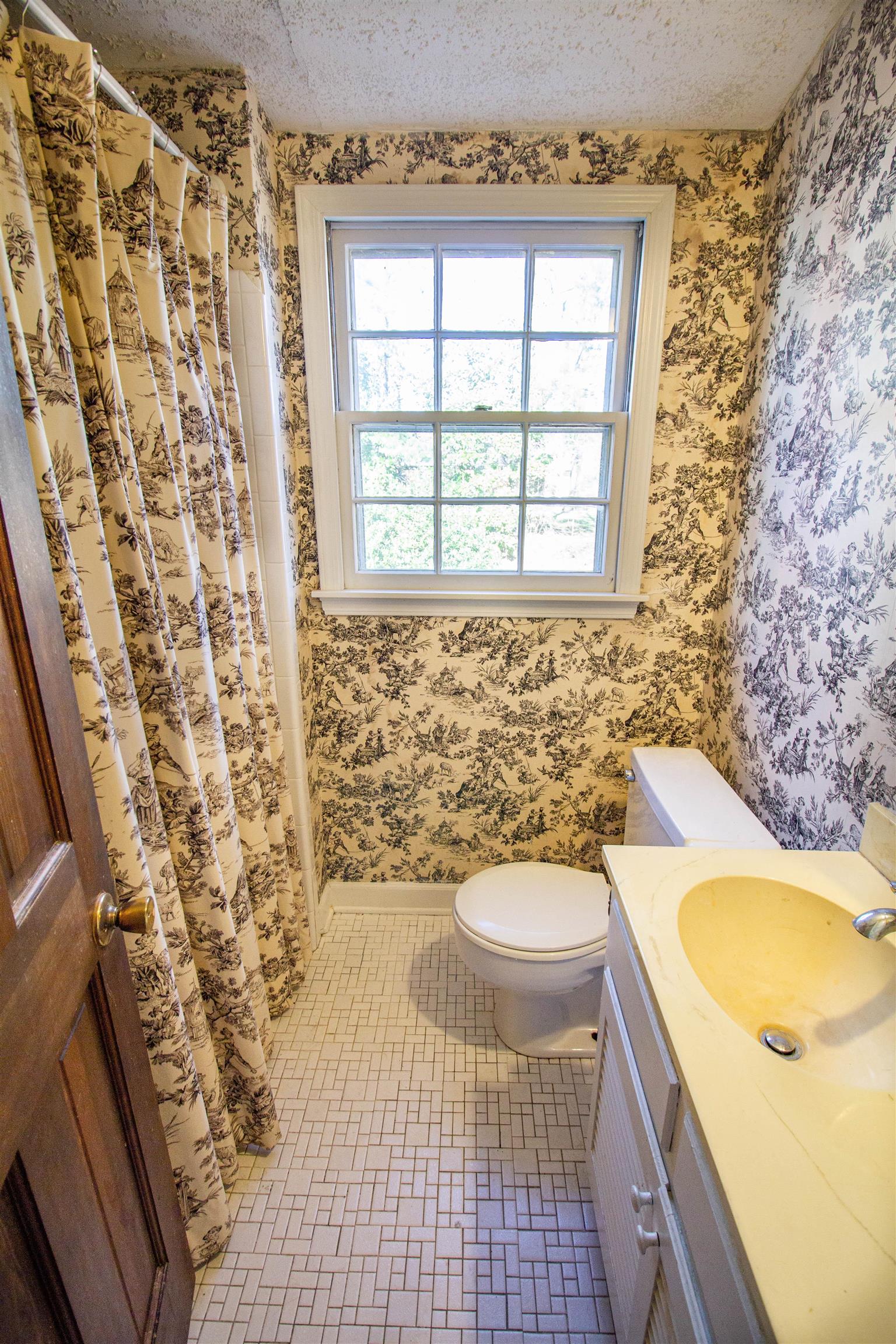 283 Church Street Ripley, TN 38063 - Photo 31 of 36 view of a bathroom with a sink and a toilet