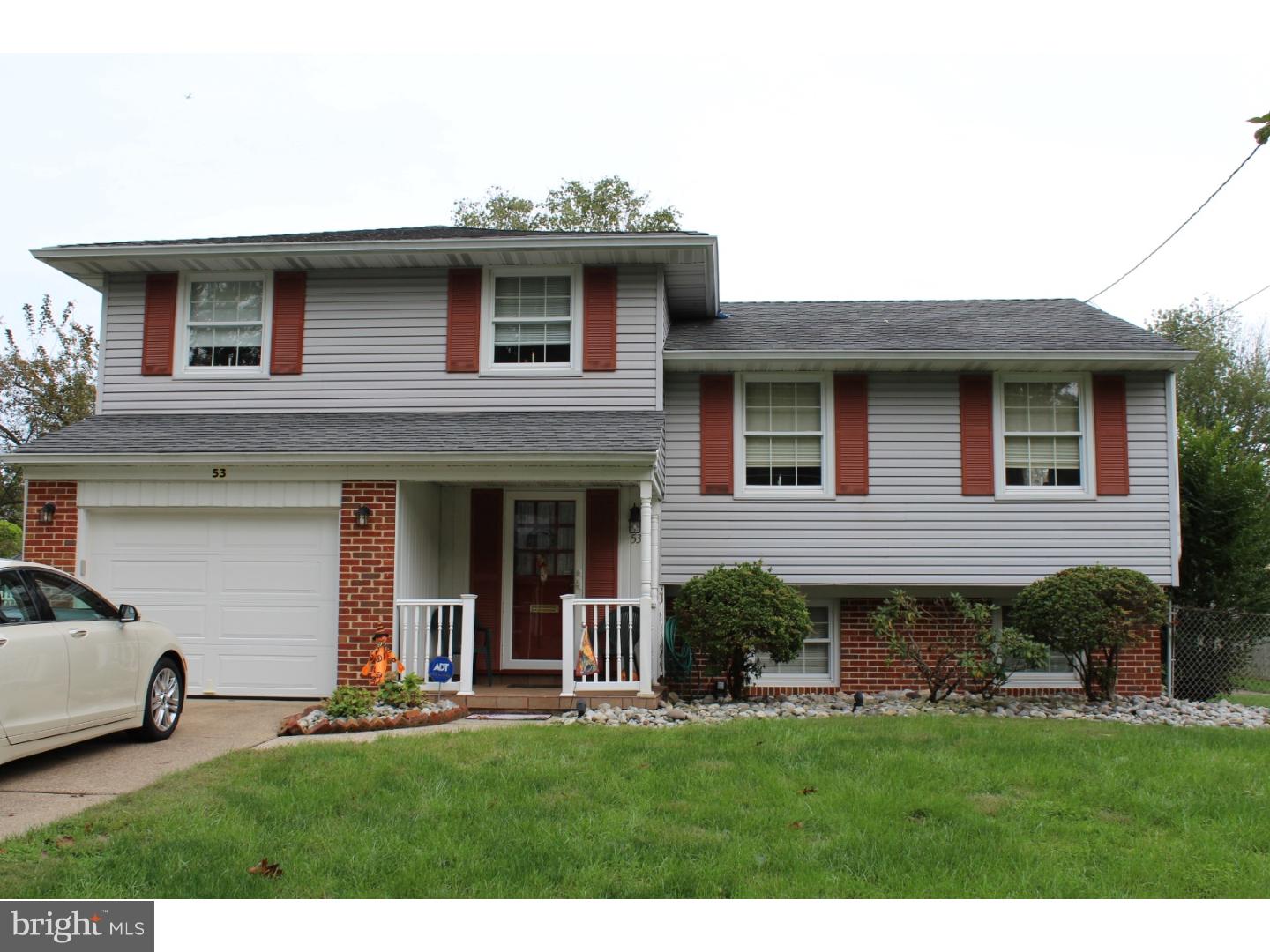 53 Saratoga Road Stratford, NJ 08084 - Photo 1 of 25 Front Yard