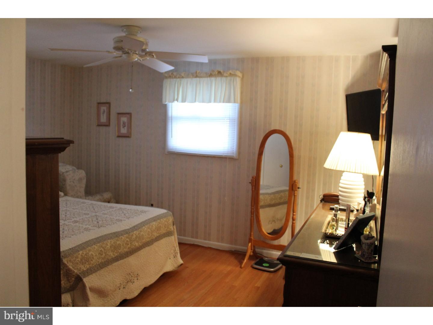 53 Saratoga Road Stratford, NJ 08084 - Photo 21 of 25 Bedroom - Main