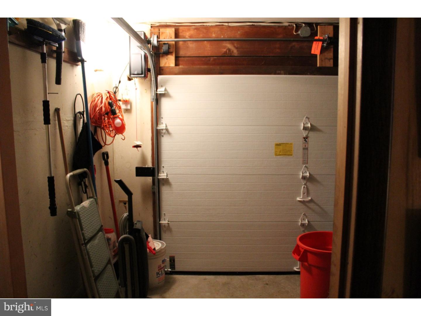 53 Saratoga Road Stratford, NJ 08084 - Photo 25 of 25 Garage
