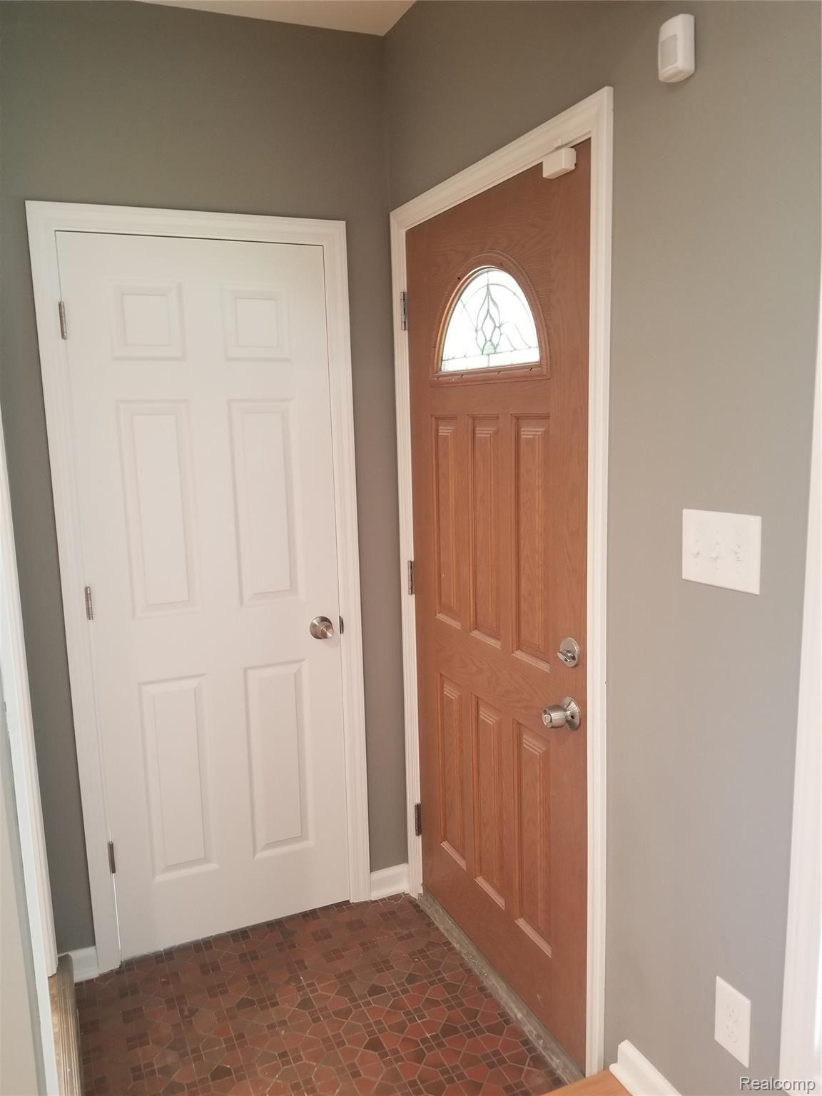 19437 Keystone Street Detroit, MI 48234 - Photo 3 of 17 New Front Door