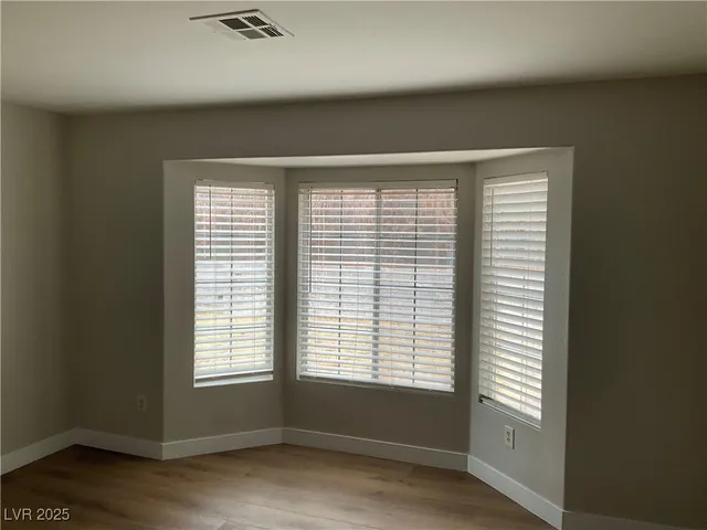 $1,850 | 3363 Canoe Cove Court, Las Vegas, NV 89117