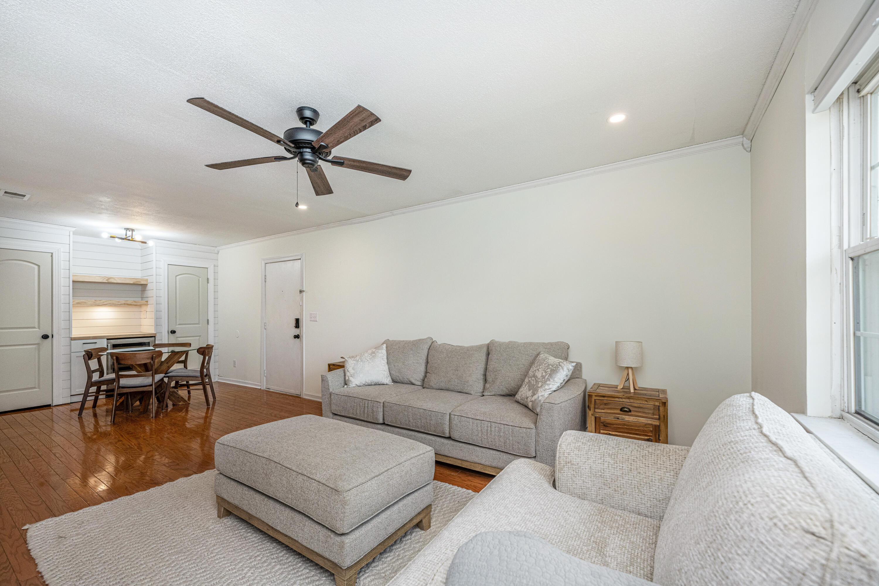 21 Rivers Point Row, Unit 4E Charleston, SC 29412 - Photo 4 of 26 21RiverPointRowUnit4E007