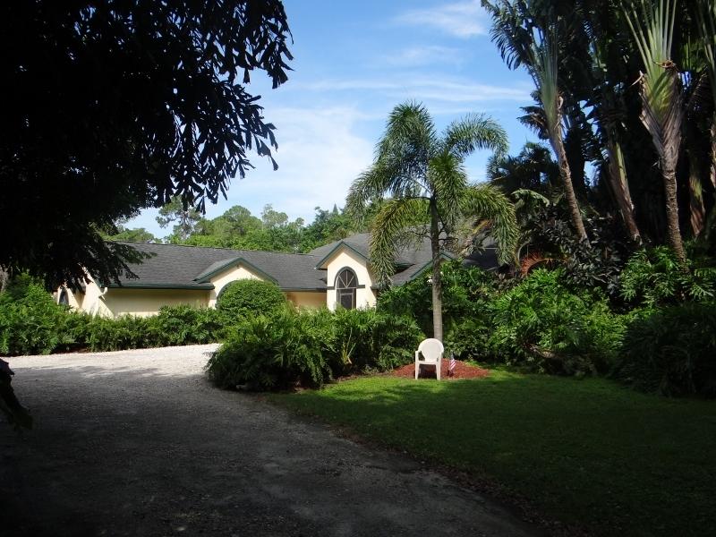 12789 Compton Road Loxahatchee, FL 33470 - Photo 1 of 54 DSC04960 (800x600) (800x600)
