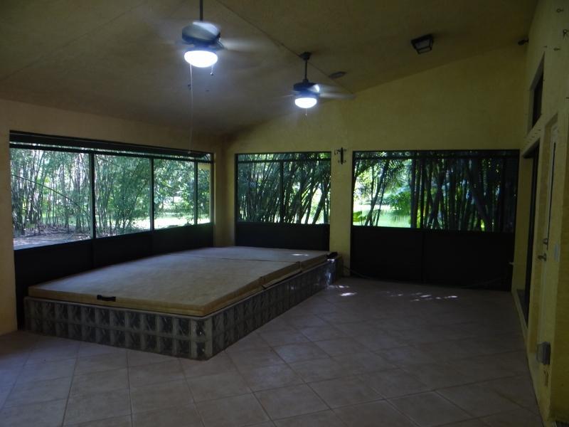 12789 Compton Road Loxahatchee, FL 33470 - Photo 29 of 54 DSC05008 (800x600) (800x600) (2)