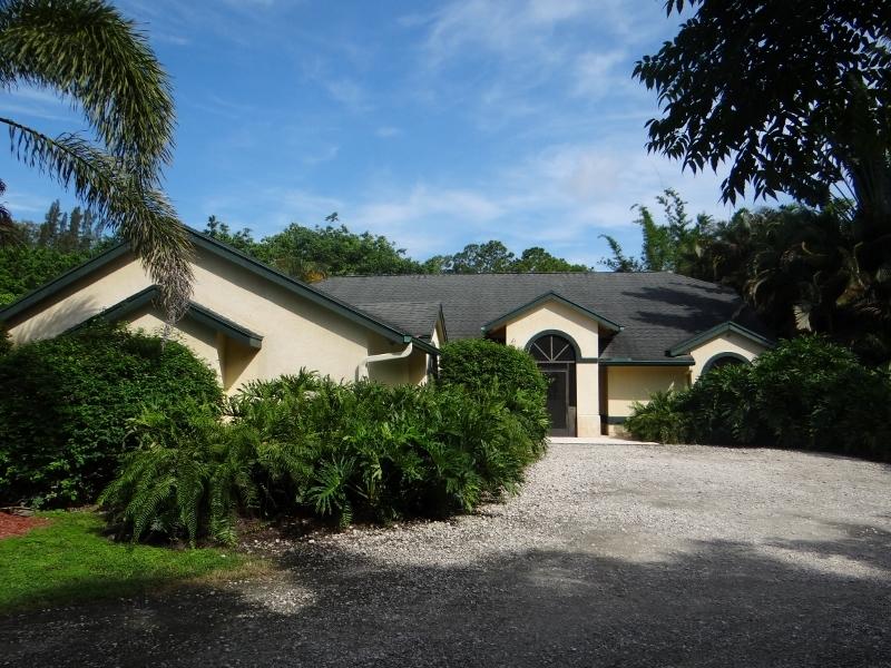12789 Compton Road Loxahatchee, FL 33470 - Photo 9 of 54 DSC04964 (800x600) (800x600)