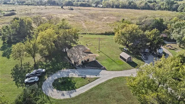 $749,000 | 1252 Highway 59, Princeton, KS 66078