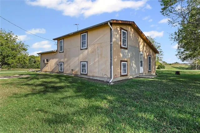 $749,000 | 1252 Highway 59, Princeton, KS 66078