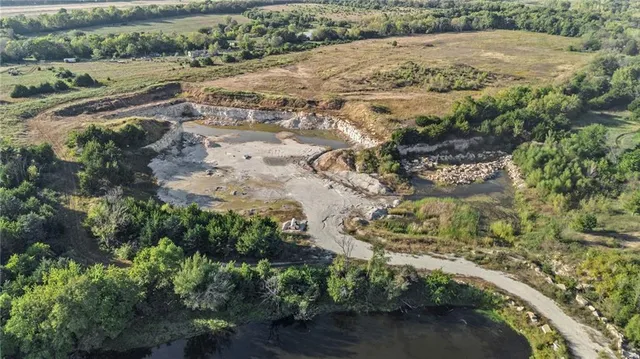 $749,000 | 1252 Highway 59, Princeton, KS 66078