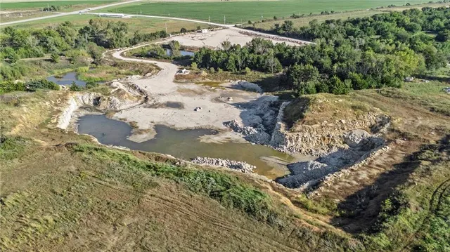 $749,000 | 1252 Highway 59, Princeton, KS 66078