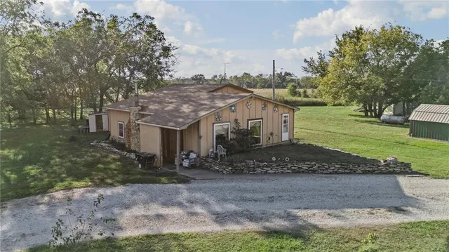 $749,000 | 1252 Highway 59, Princeton, KS 66078