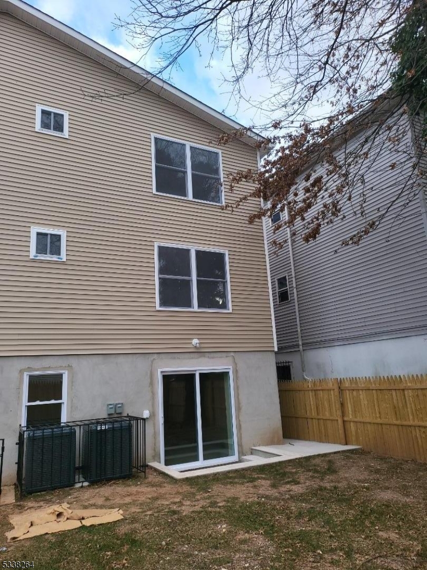 487 South 18th Street, Unit 2 Newark, NJ 07103 - Photo 23 of 24