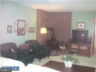 2607 Pheasant Run Spring City, PA 19475 - Photo 5 of 11 Gallery Image 5