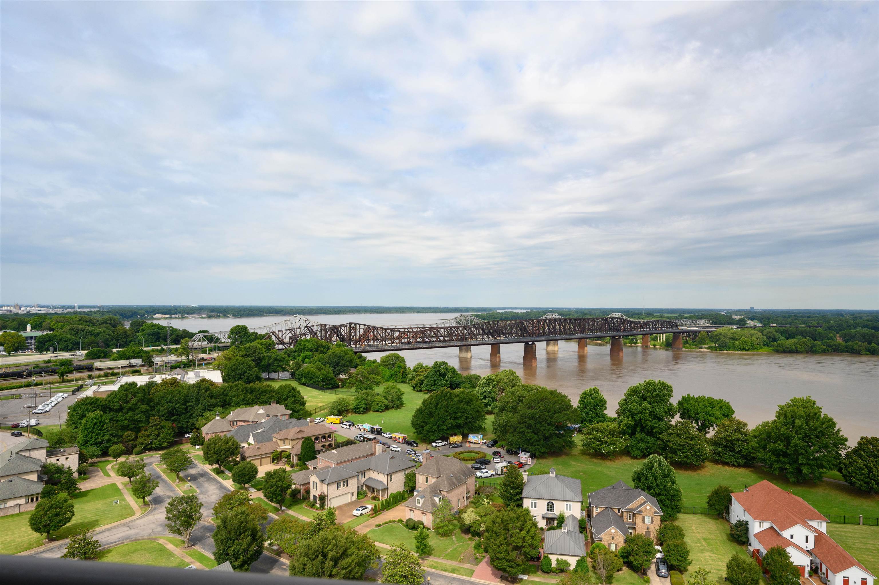 717 Riverside Drive, Unit 1505 Memphis, TN 38103 - Photo 11 of 40