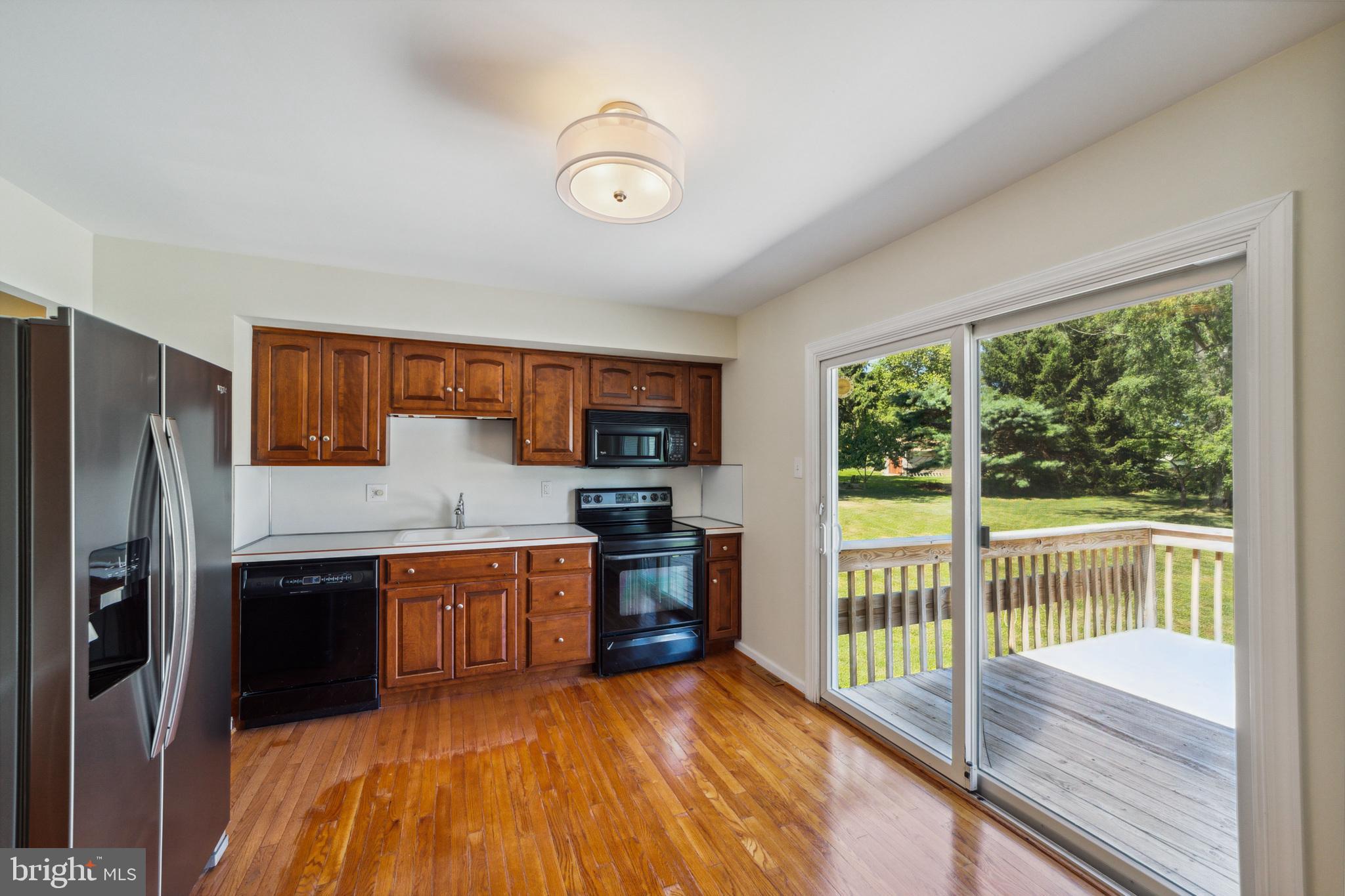 1343 Ridgeview Circle Downingtown, PA 19335 - Photo 13 of 37 Eat In Kitchen