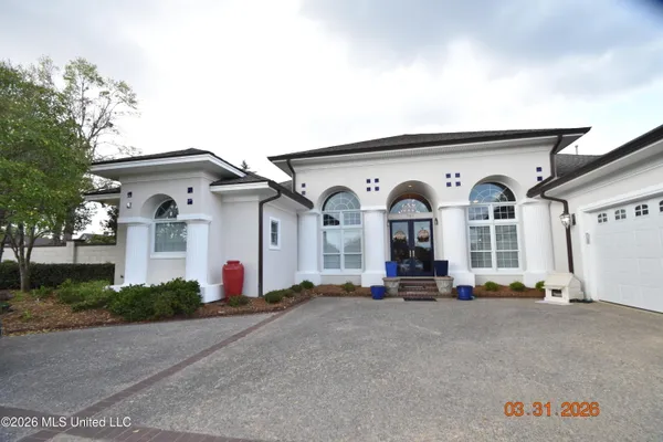 $450,000 | 701 Olivia Street, Greenwood, MS 38930