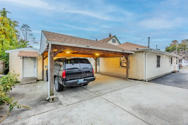 $599,999 | 79 Union Place, Hempstead, NY 11550