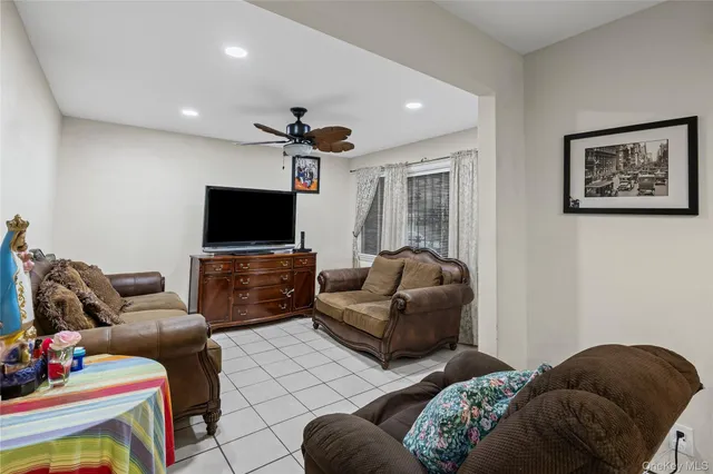 $599,999 | 79 Union Place, Hempstead, NY 11550