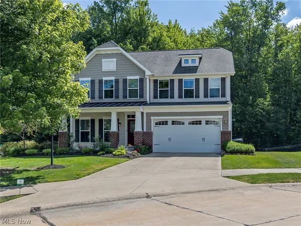 $475,000 | 9011 Moss Pointe Circle, Olmsted Falls, OH 44138