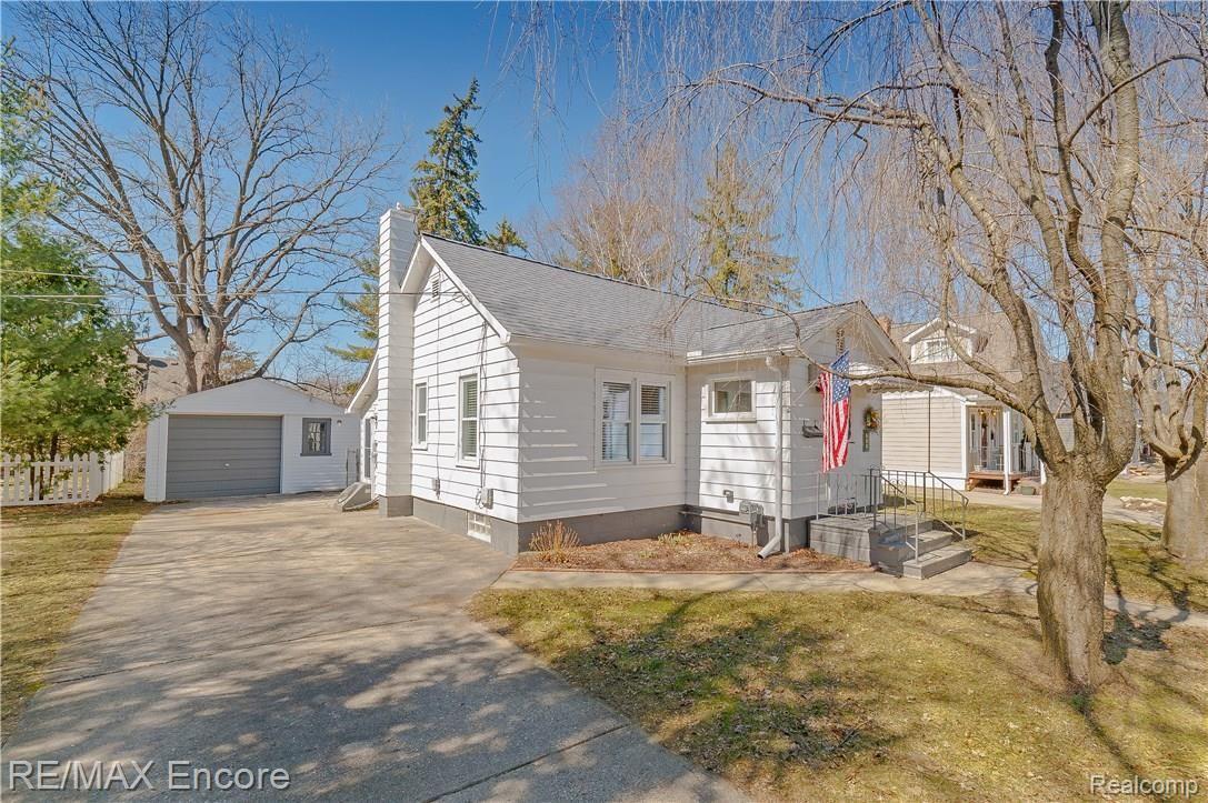 711 Ludlow Avenue Rochester, MI 48307 - Photo 3 of 32 711 Ludlow-3.jpg