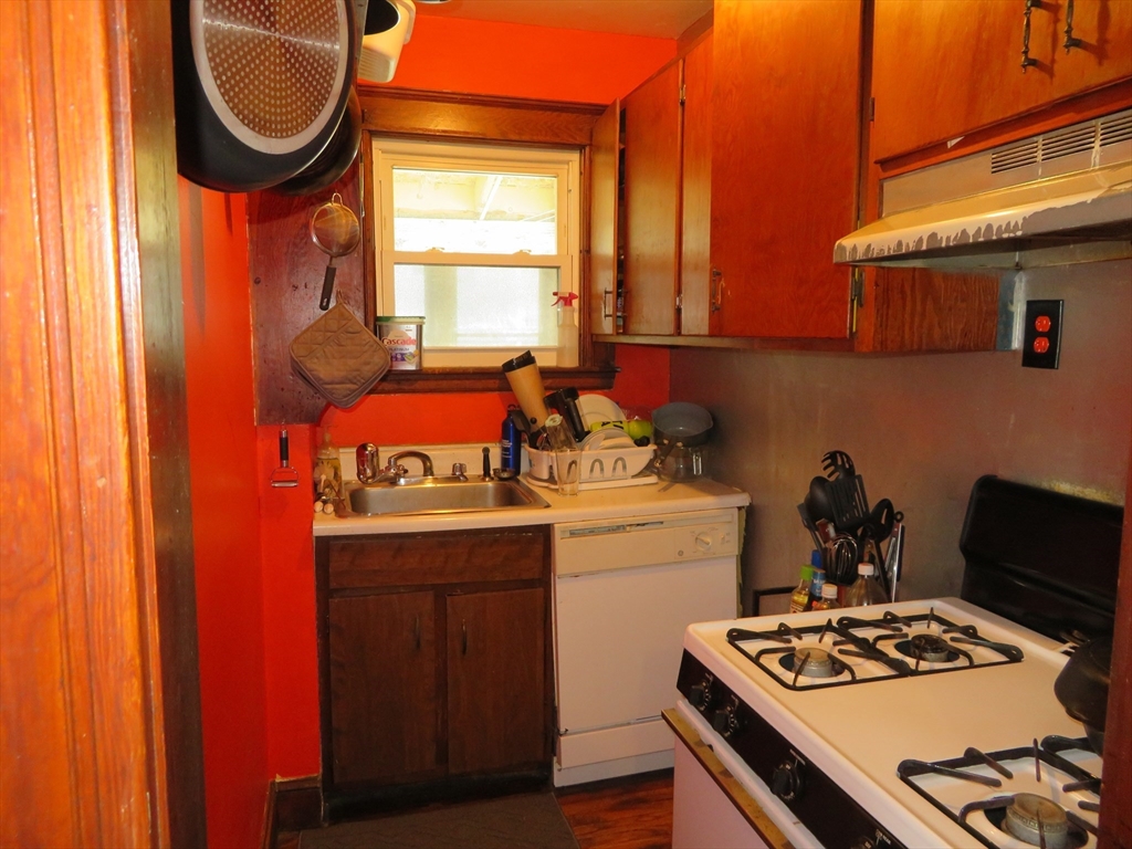 2-4 Brooksdale Road Boston, MA 02135 - Photo 13 of 39 Gallery Image 13