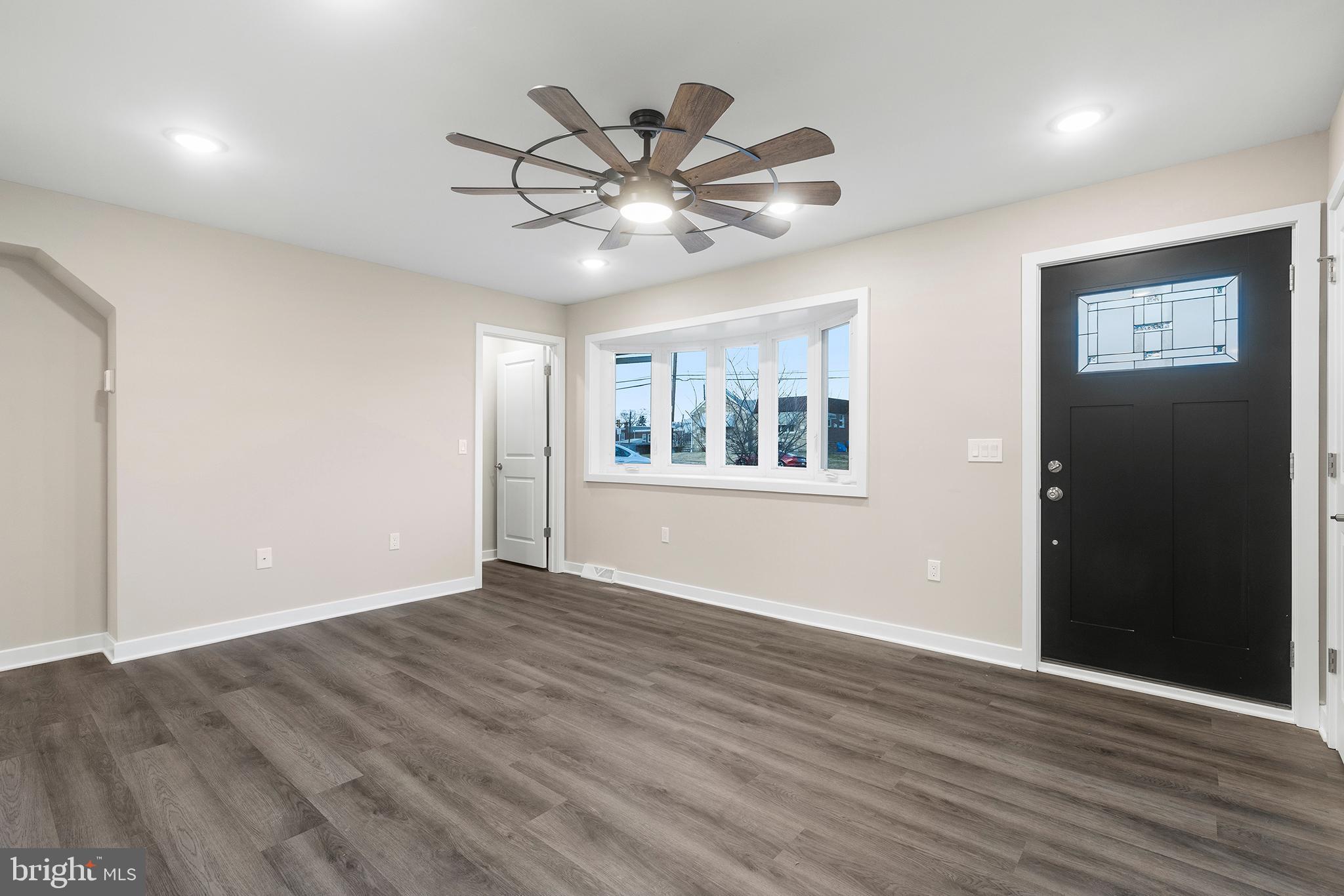 3104 Welsh Road Philadelphia, PA 19136 - Photo 4 of 25 Gallery Image 4