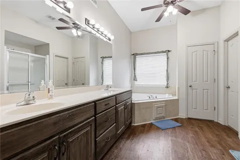 $495,000 | 21414 Clearcreek Parkway, Shawnee, KS 66218