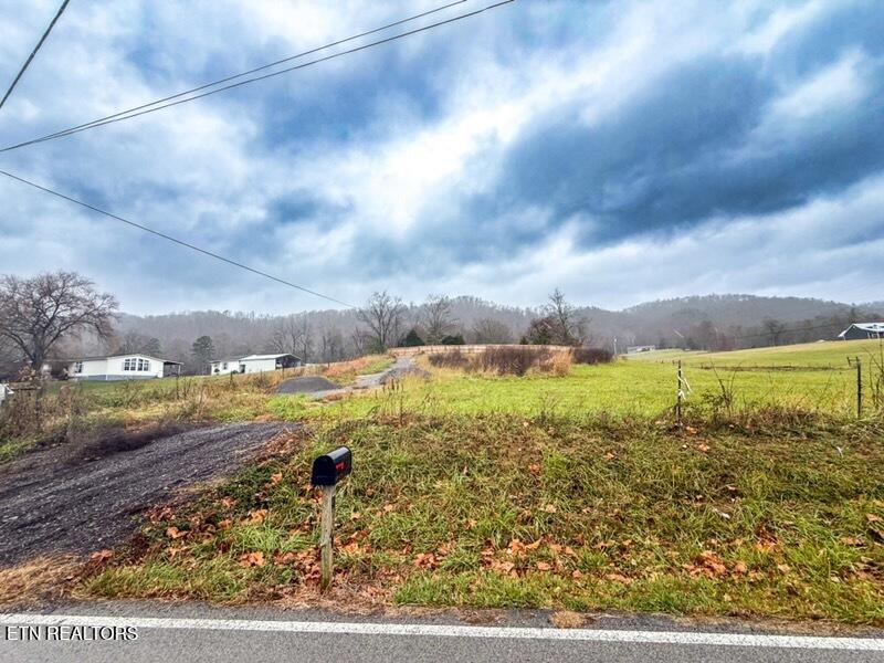 2015 Tater Valley Road Washburn, TN 37888 - Photo 1 of 4 IMG_4211