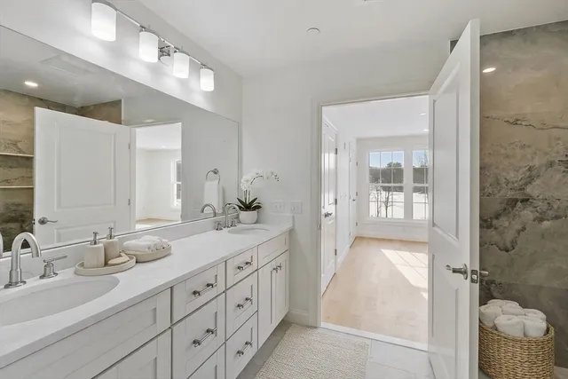 $1,050,000 | 206 West Main Street, Unit 8, Georgetown, MA 01833