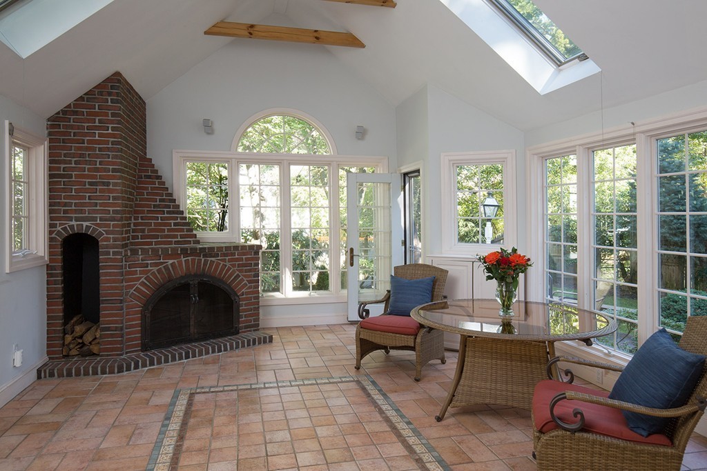 60 Dwhinda Road Newton, MA 02468 - Photo 5 of 8