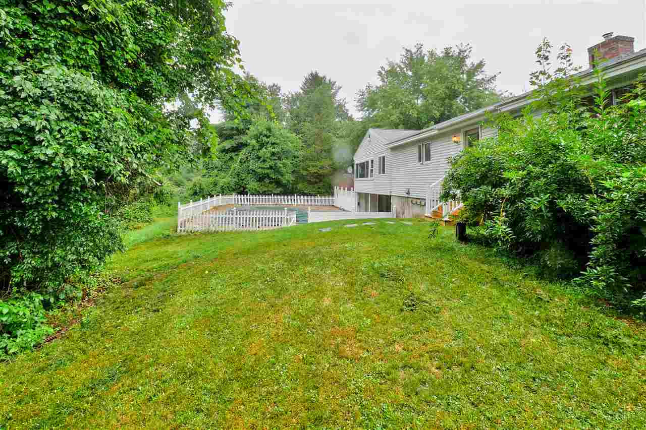 11 Rte 13 Amherst, NH 03031 - Photo 3 of 32